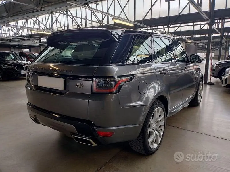 Land Rover Range Rover Sport 2018 photo 3