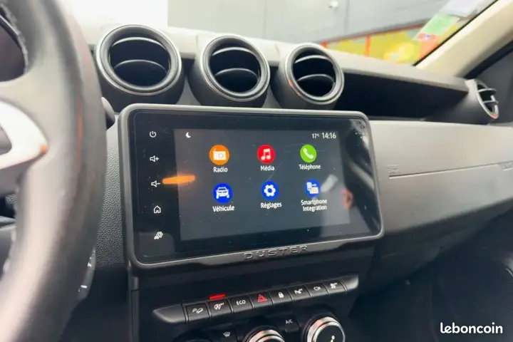 Dacia Duster 2022 photo 4