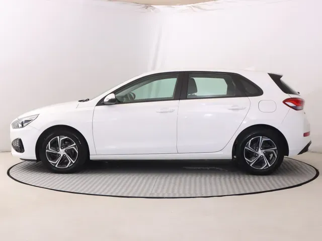 Hyundai I30 2022 photo 2