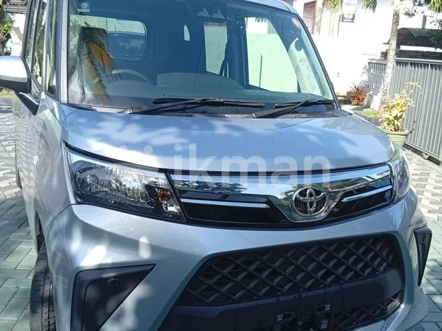Toyota Roomy 2023 photo 2