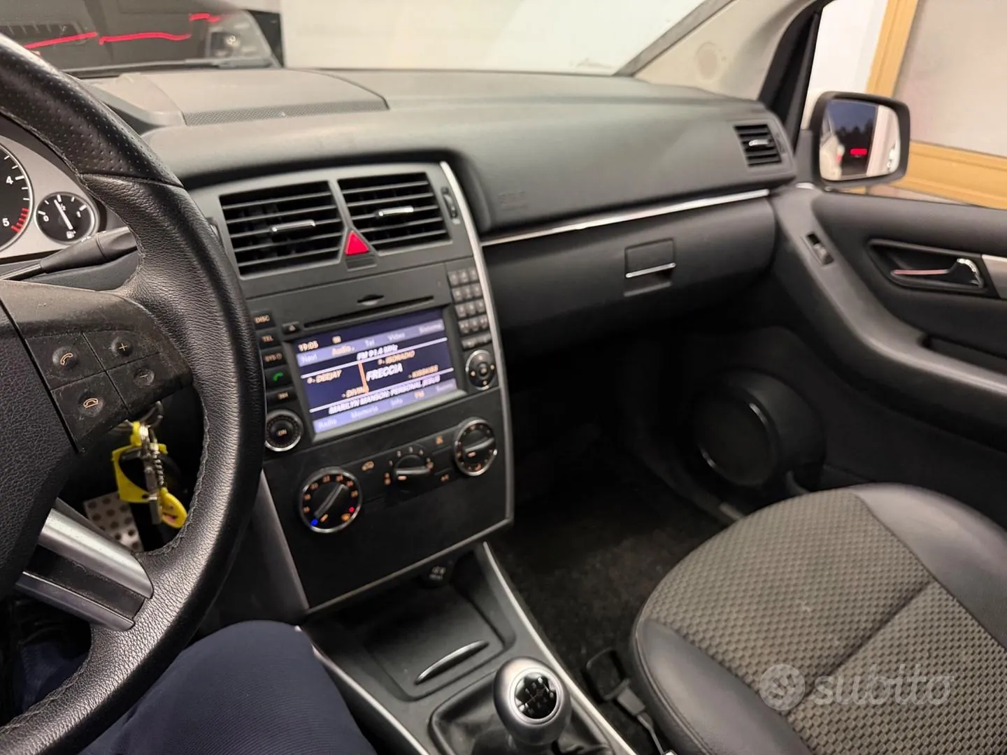 Mercedes-Benz B 180 Cdi Premium 2011 photo 5