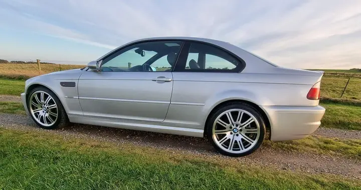 BMW M3 2003 photo 2
