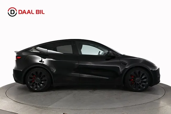 Tesla Model Y 2024 photo 5