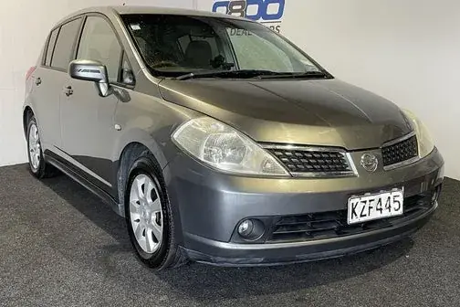 Nissan Tiida