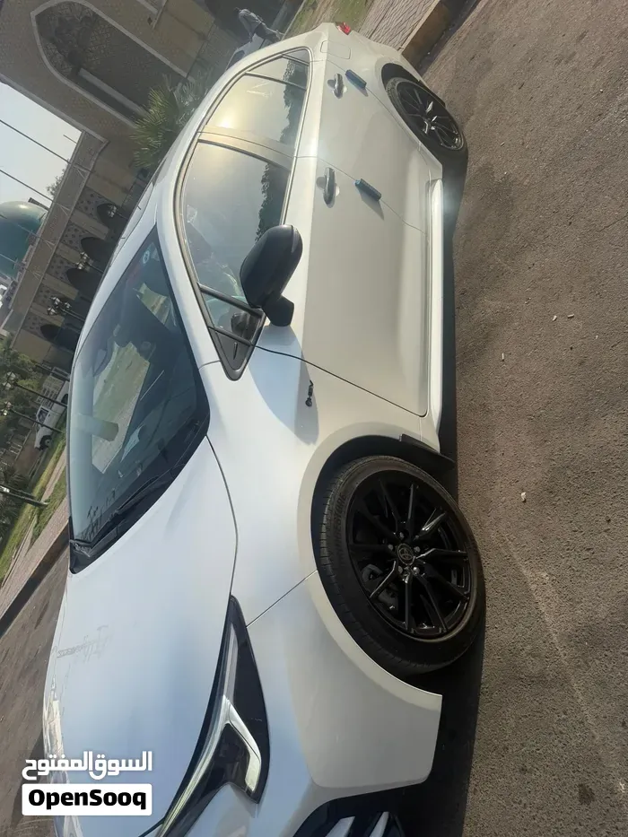 Toyota Corolla 2025 photo 2