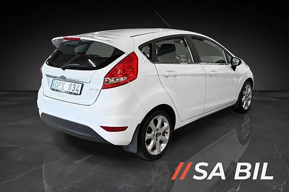 Ford Fiesta 2013 photo 4