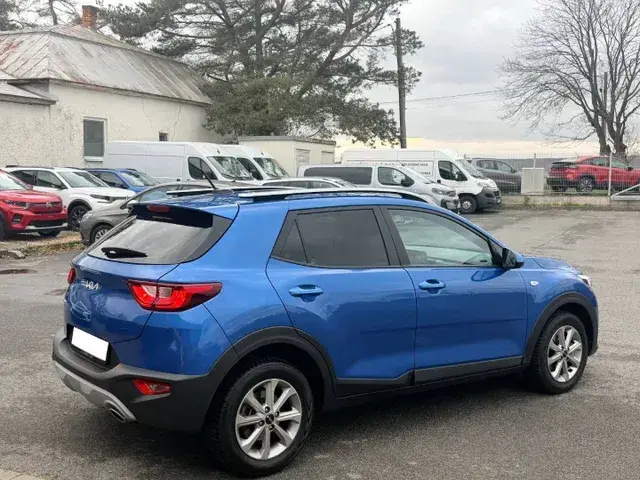 Kia Stonic 2022 photo 2