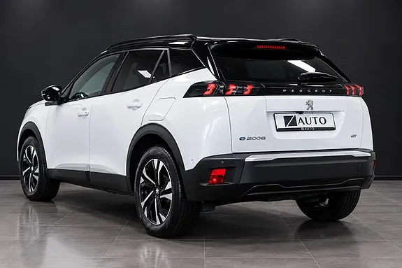 Peugeot E-2008 2022 photo 4