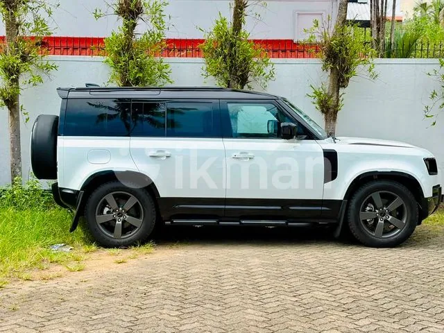 Land Rover Defender 2026 photo 4