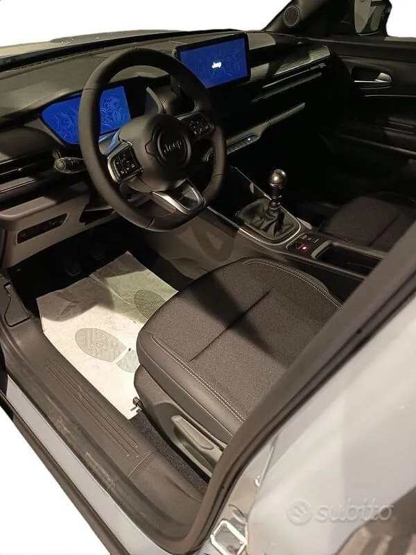 Jeep Avenger 2025 photo 4