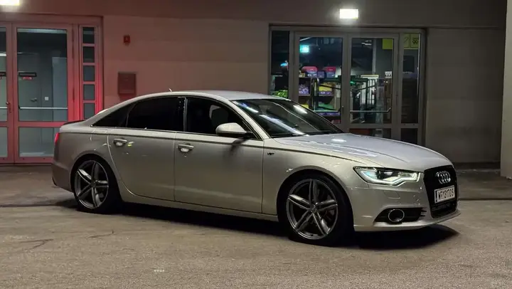 Audi A6 2013 photo 2