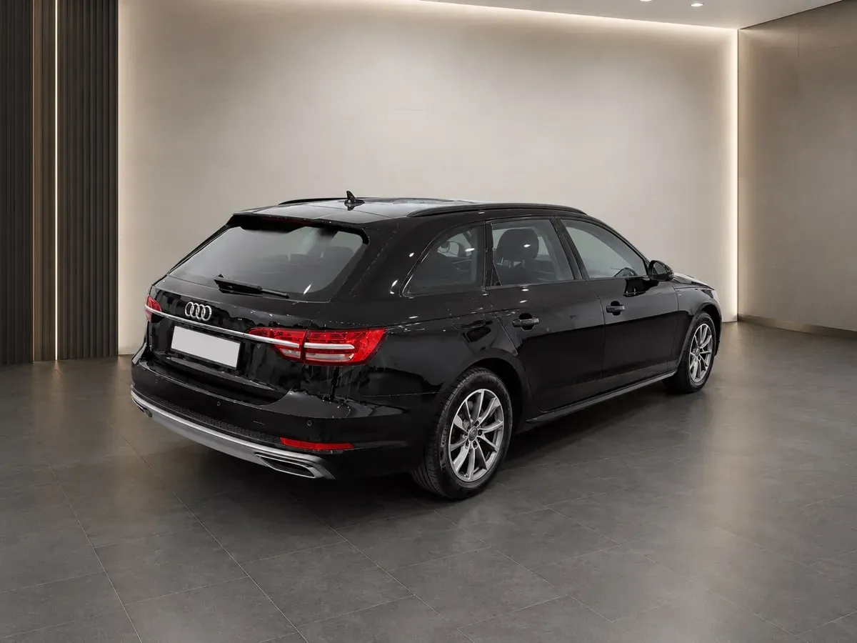 Audi A4 2019 photo 2