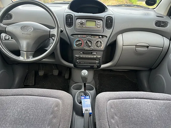 Toyota Yaris Verso 1999 photo 5
