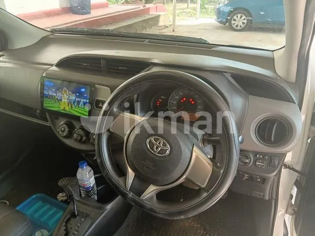 Toyota Vitz 2016 photo 5