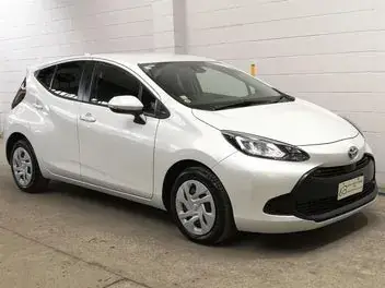 Toyota Aqua 2022 photo 2