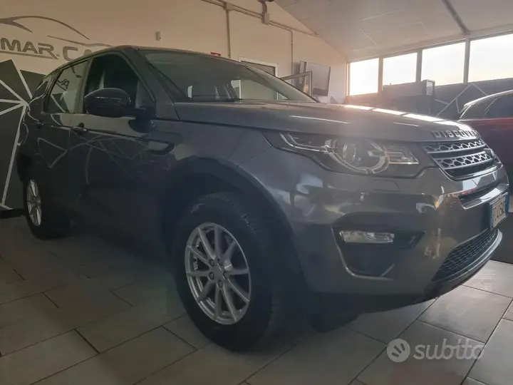 Land Rover Discovery Sport 2016 photo 3