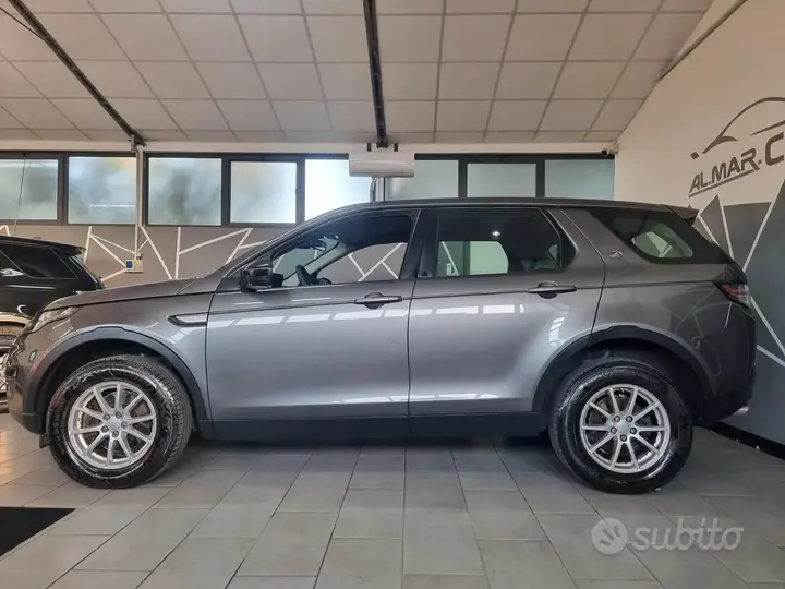 Land Rover Discovery Sport 2016 photo 5