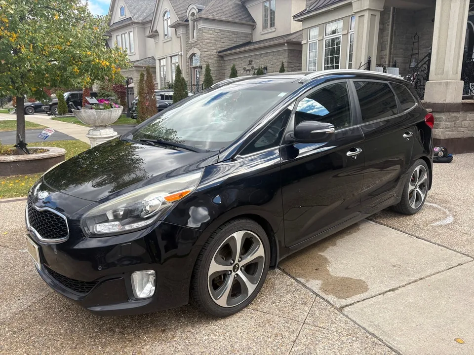 Kia Rondo 2015 photo 2