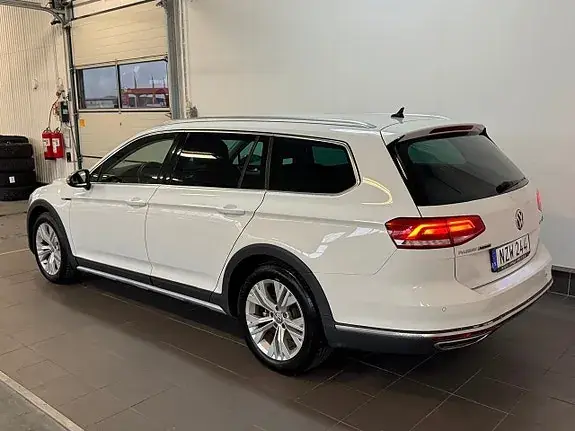 Volkswagen Passat Alltrack 2016 photo 2