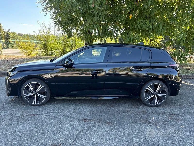Peugeot 308 2025 photo 2