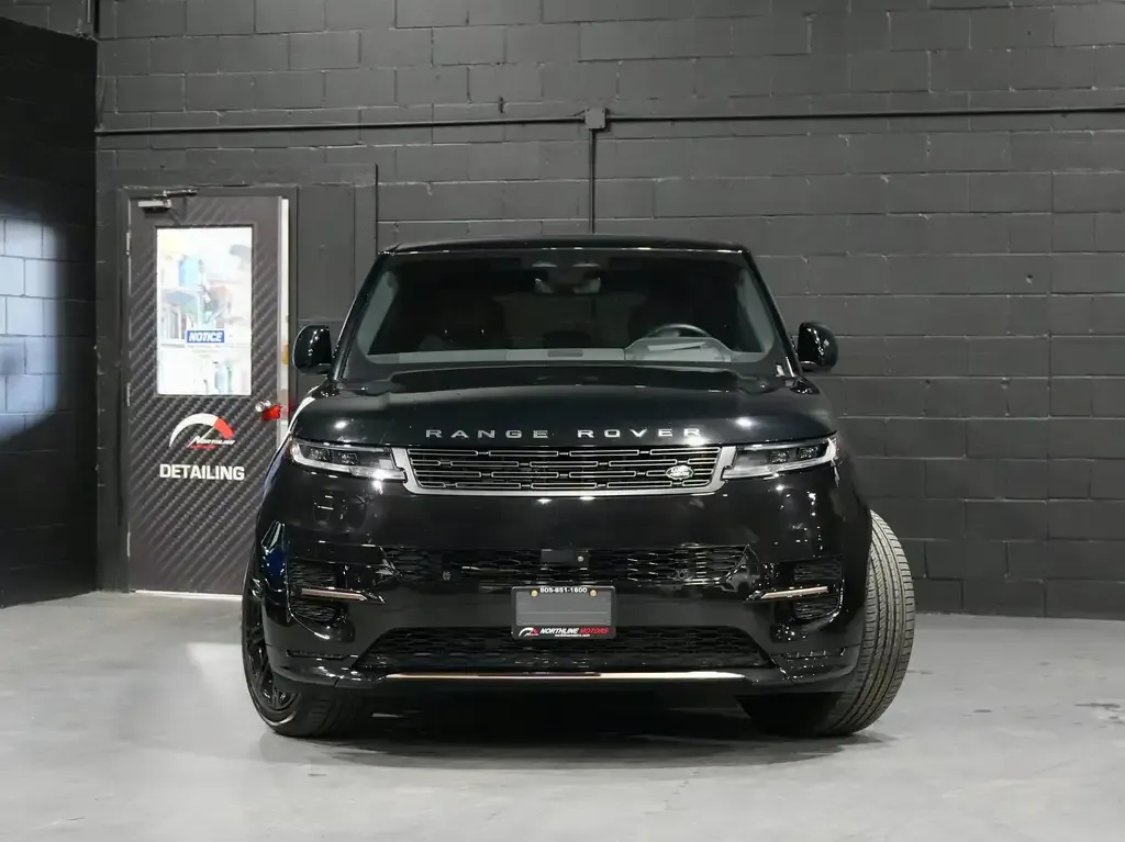 Land Rover Range Rover Sport 2023 photo 3