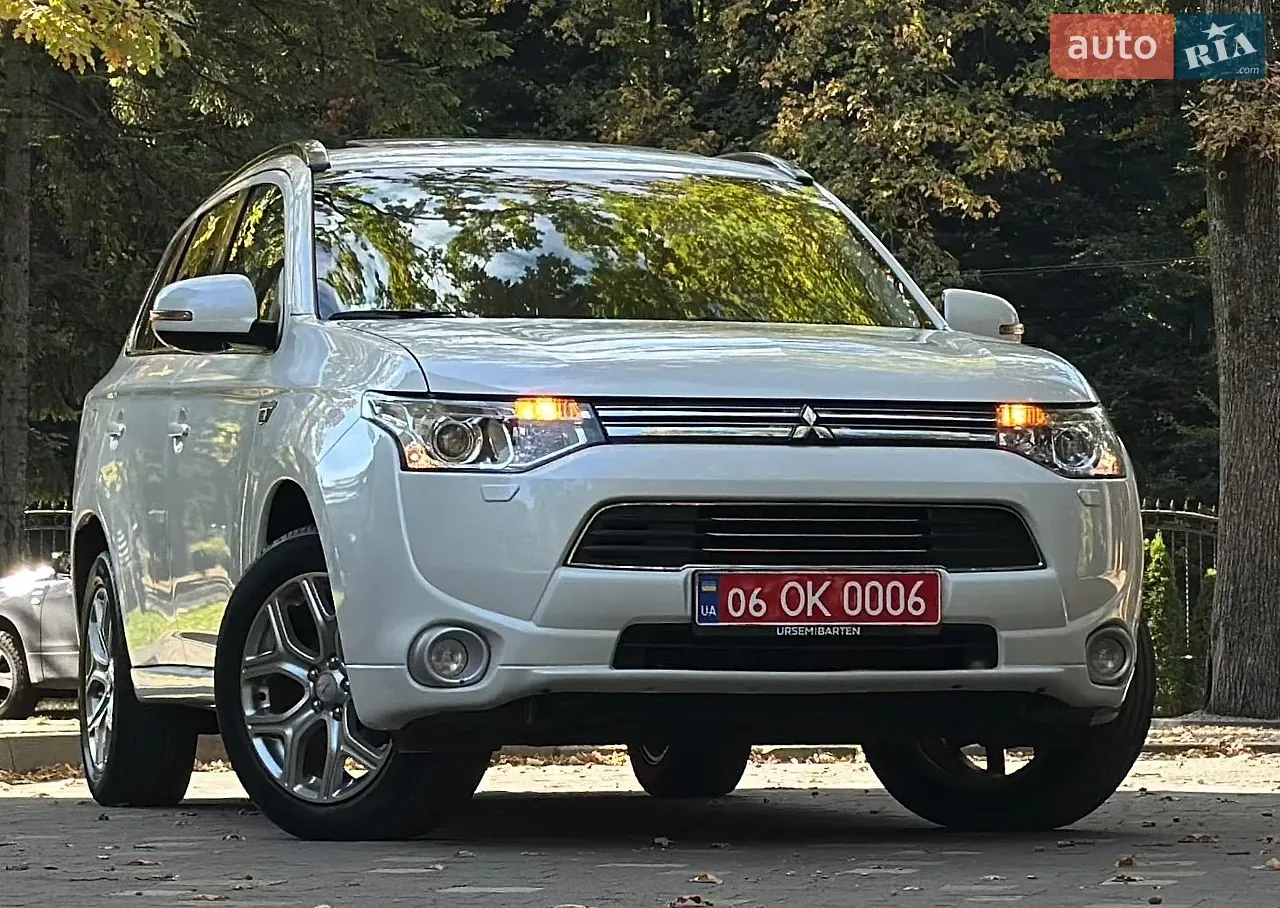 Mitsubishi Outlander 2014 photo 2