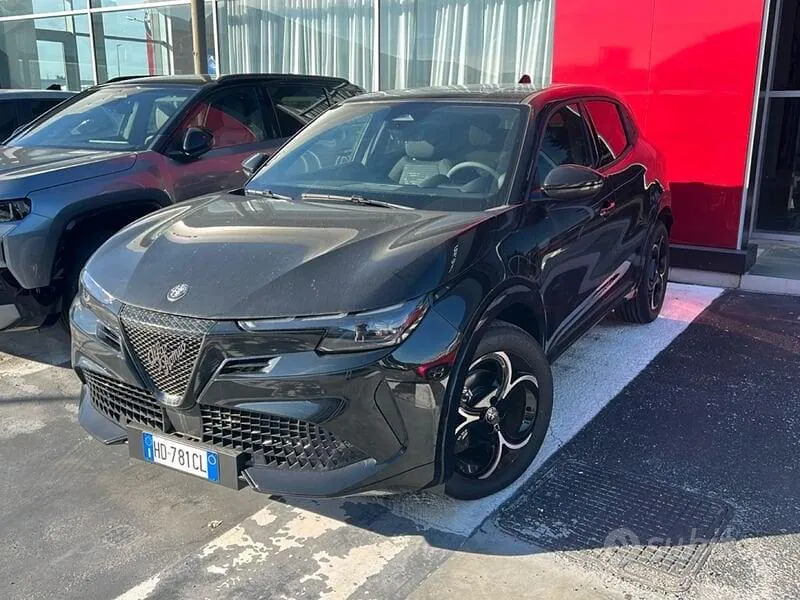 Alfa Romeo Junior 2026 photo 2