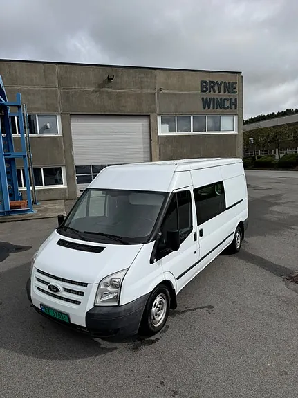 Ford Transit 300L Van 2012 photo 2