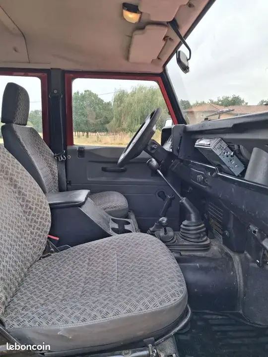 Land Rover Defender 1999 photo 3