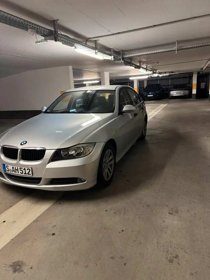 BMW E90