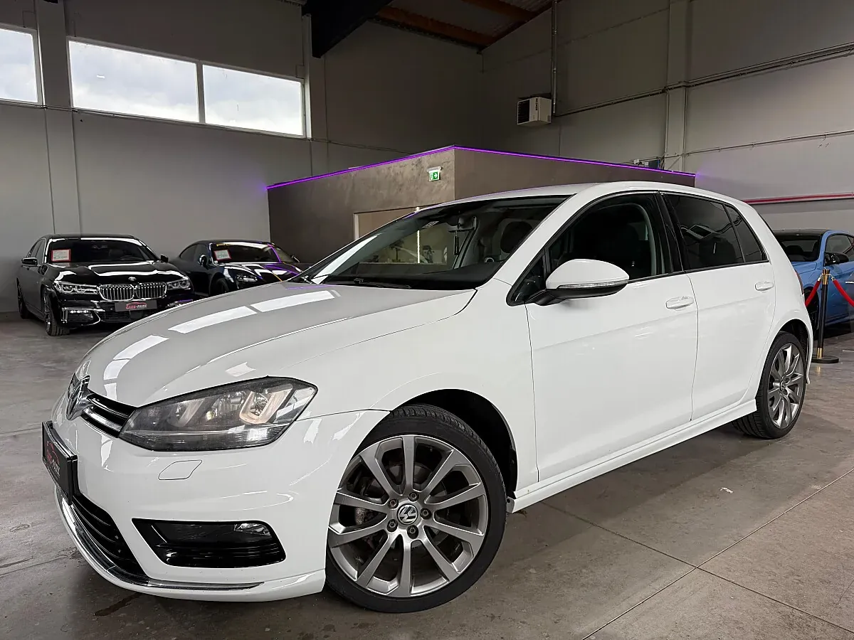 Volkswagen Golf R-Line