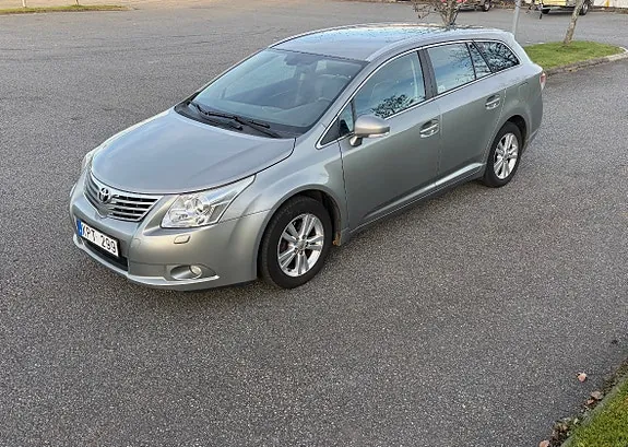 Toyota Avensis 2010 photo 3