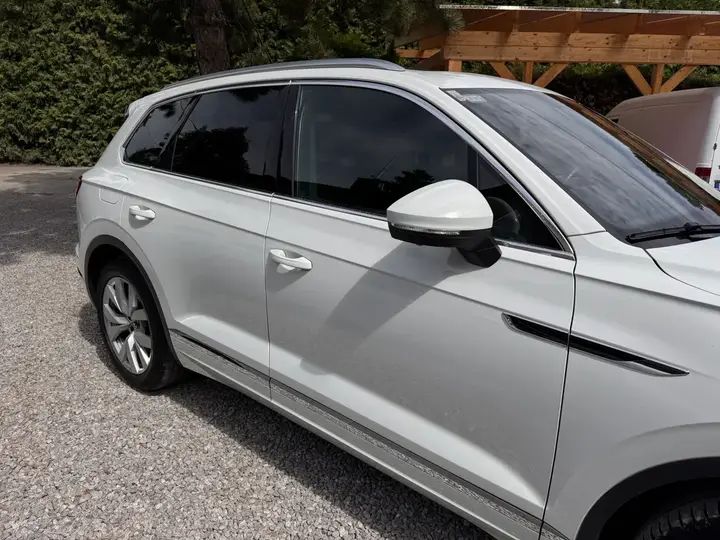 Volkswagen Touareg 2021 photo 3