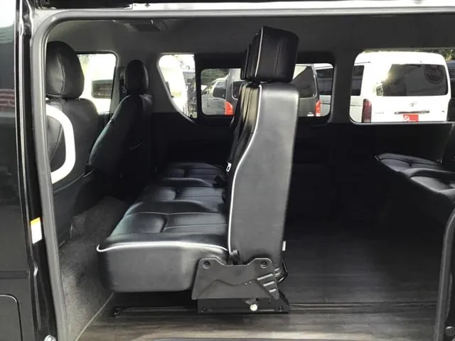 Toyota Hiace Wagon 2018 photo 5
