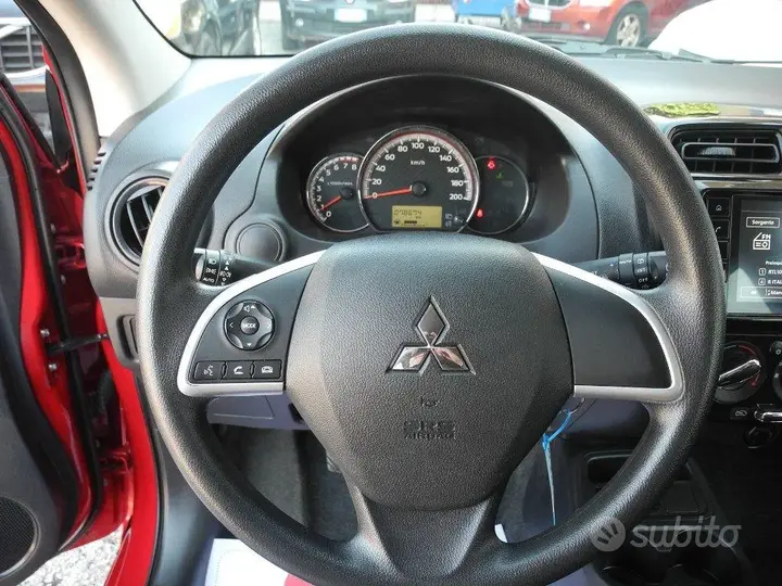 Mitsubishi Space Star 2023 photo 5