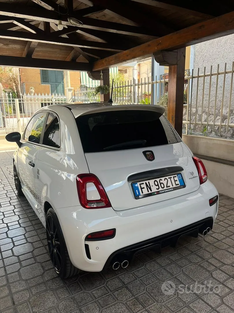 Abarth 500 2018 photo 2