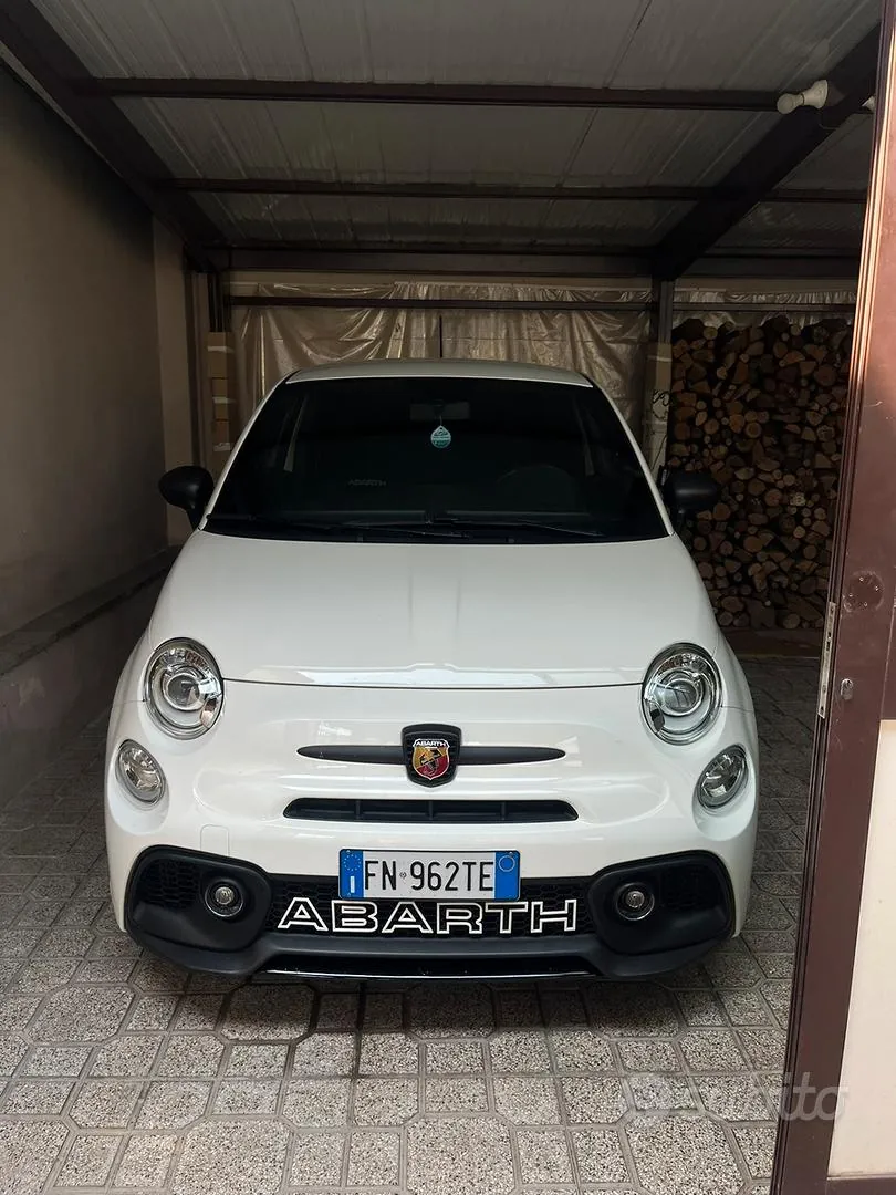 Abarth 500 2018 photo 3