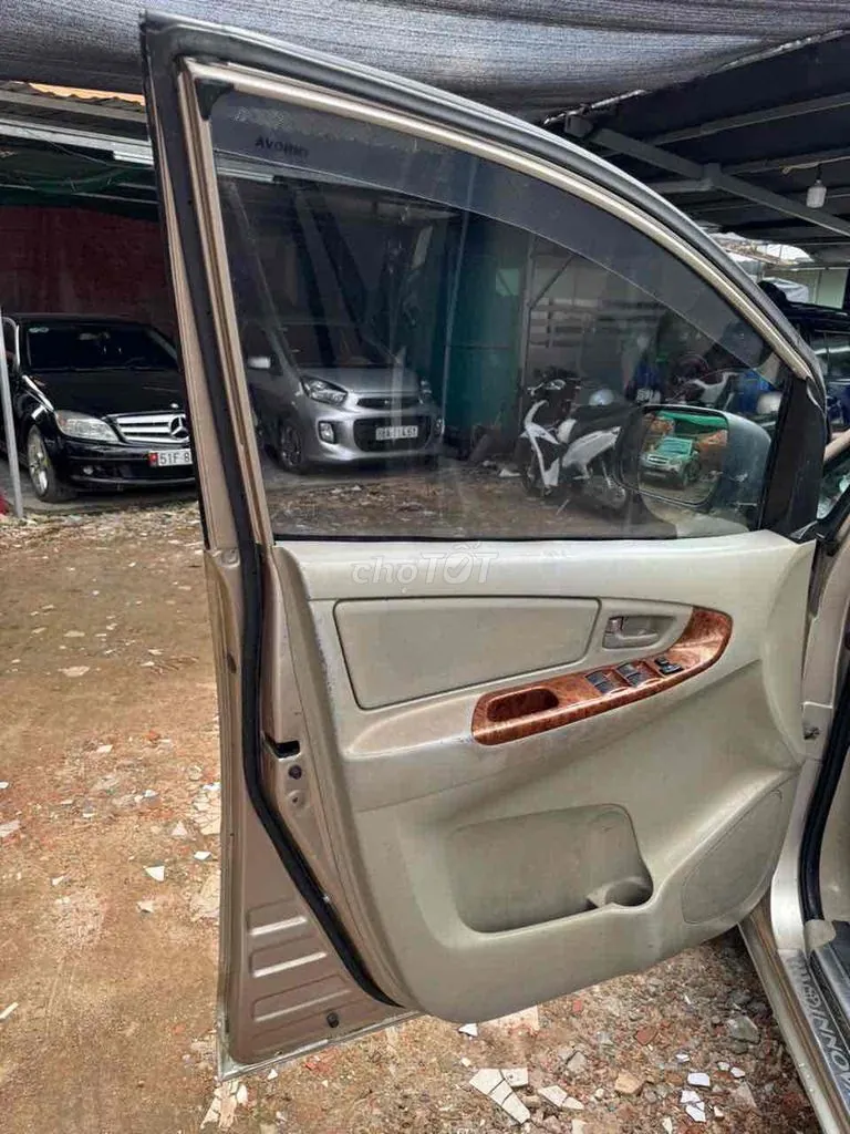 Toyota Innova 2008 photo 3