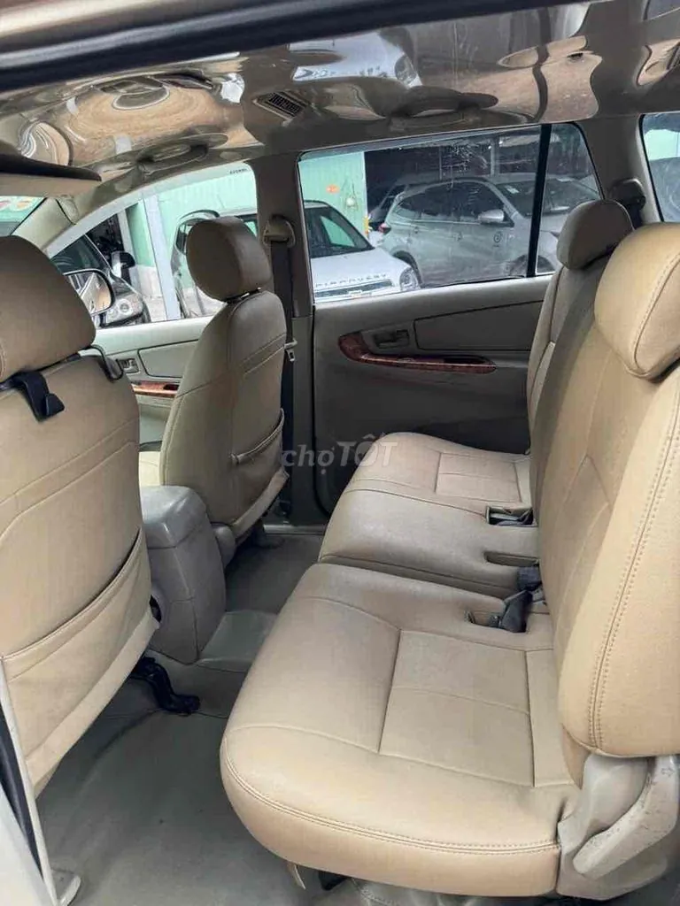 Toyota Innova 2008 photo 4