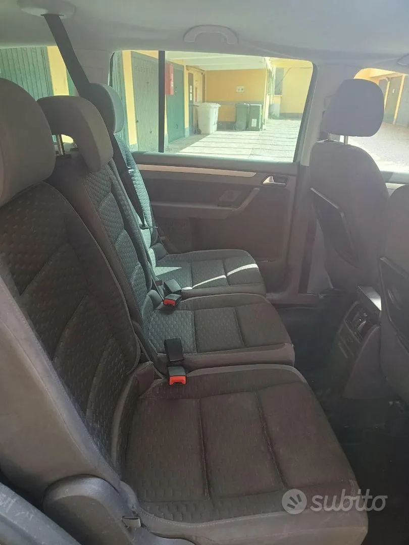 Volkswagen Touran 2007 photo 4