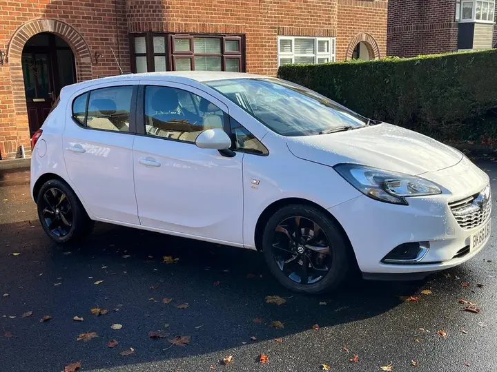 Vauxhall Corsa 2016 photo 2