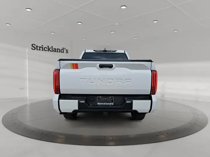 Toyota Tundra 2025 photo 3