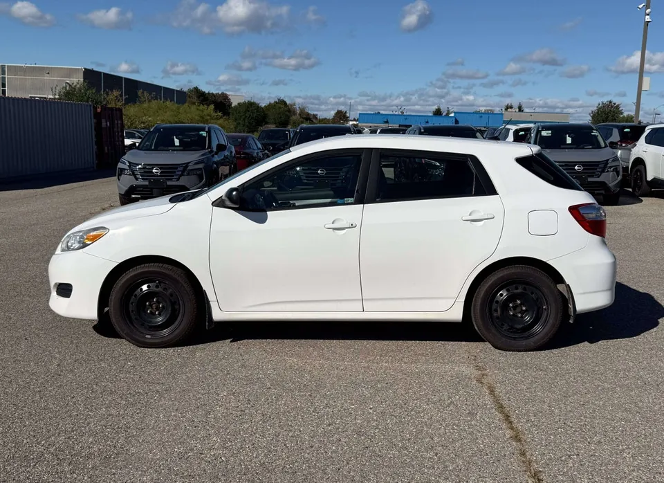 Toyota Matrix 2012 photo 5