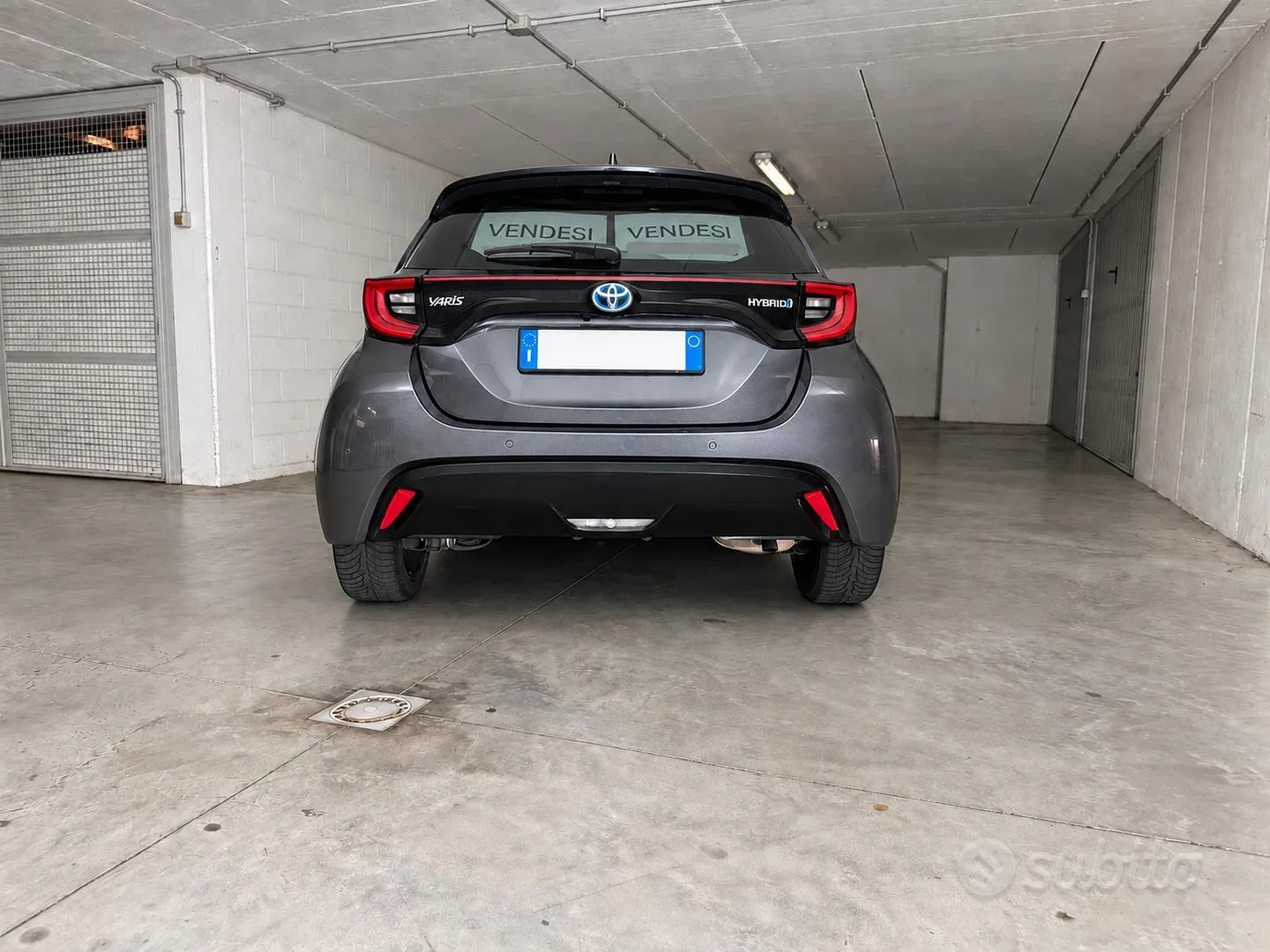 Toyota Yaris 2022 photo 2