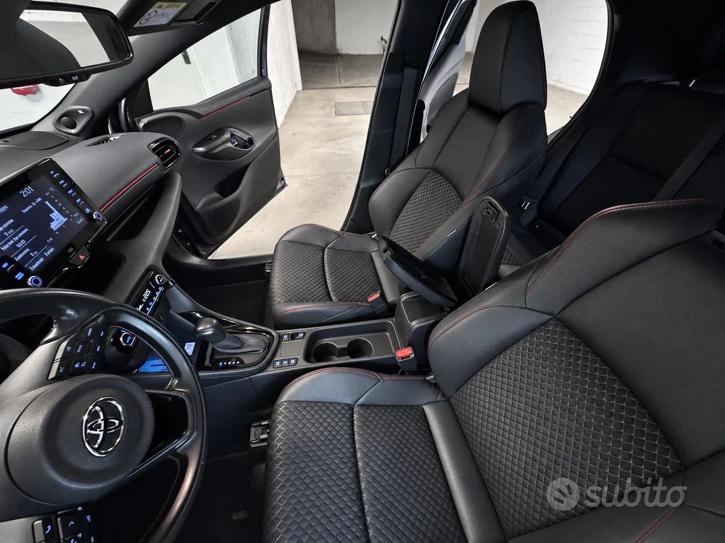 Toyota Yaris 2022 photo 4