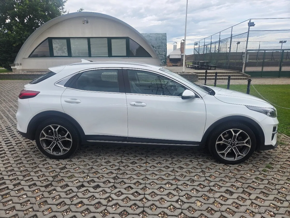 Kia Xceed 2022 photo 4