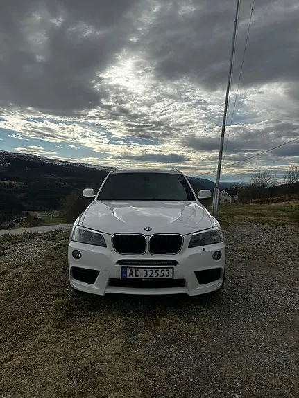 BMW X3 2011 photo 2