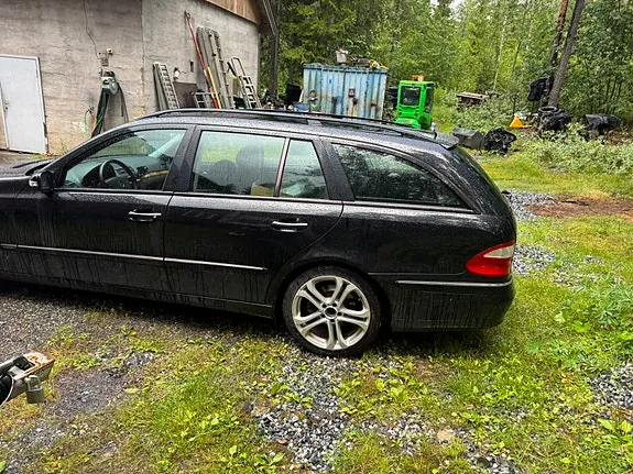 Mercedes-Benz E280 2006 photo 4