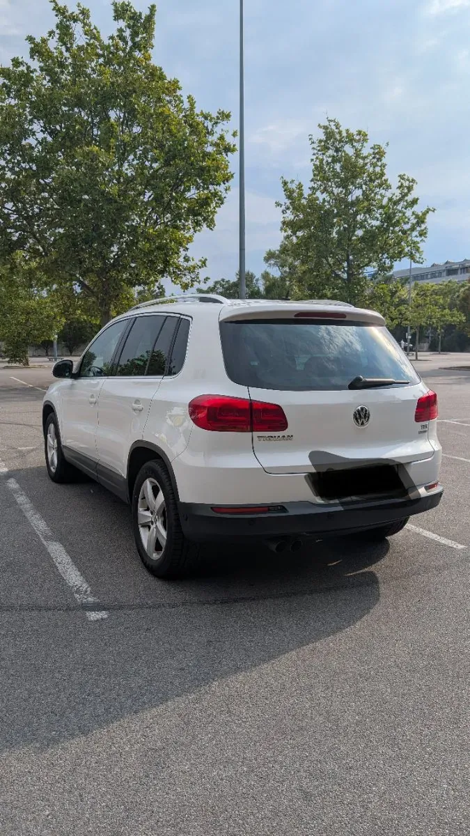 Volkswagen Tiguan 2012 photo 2