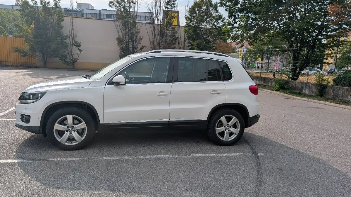 Volkswagen Tiguan 2012 photo 3